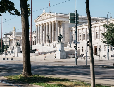 Ringstraße, Parlament © WienTourismus / Gregor Hofbauer